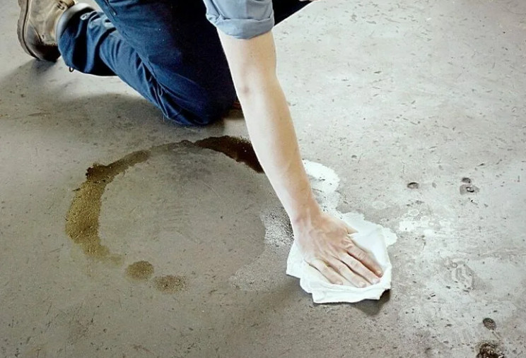 Как очистить бетон. Удаление пятен